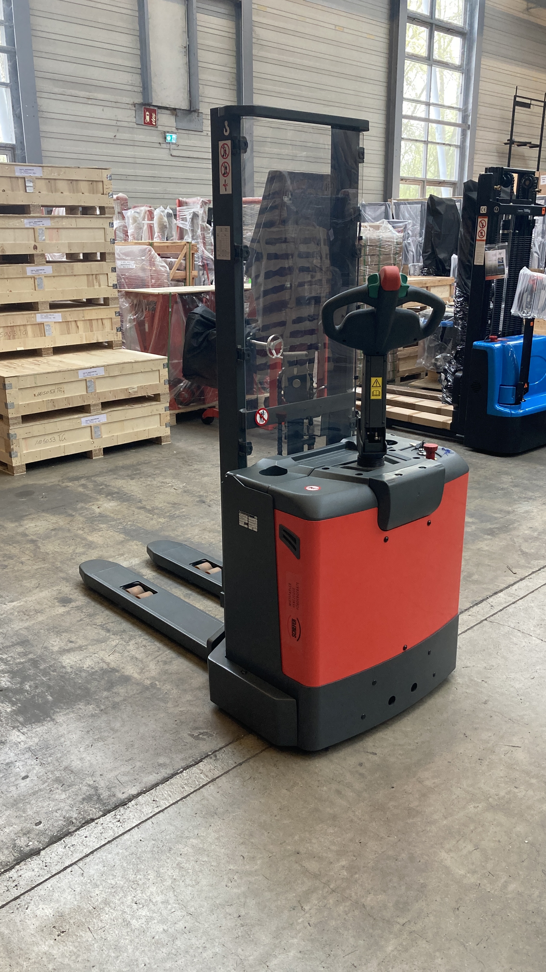 Elektro-Deichselstapler 1200kg Hubhöhe 1600mm GEBRAUCHT