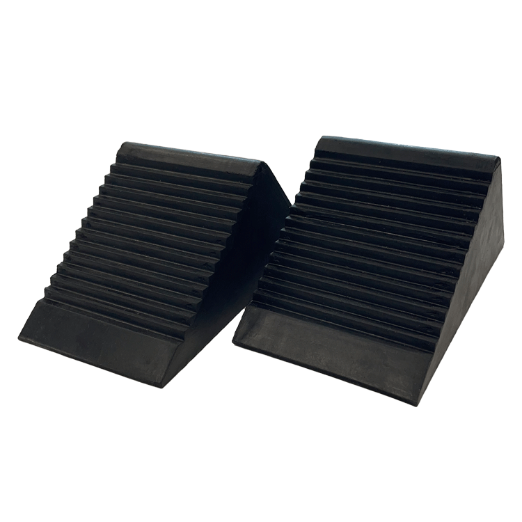 Rubber BASIC Chock | WHEELCHOCKBASIC